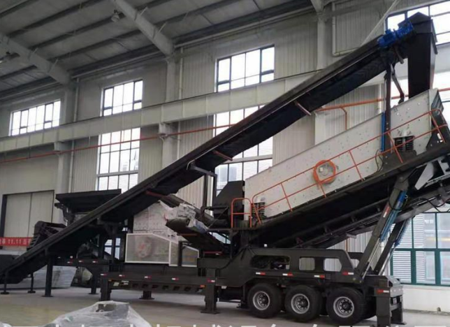 轮胎式移动破碎站